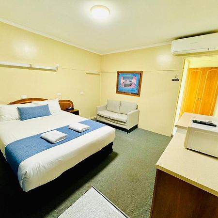 ווסט וויאלונג Ardeanal Motel מראה חיצוני תמונה