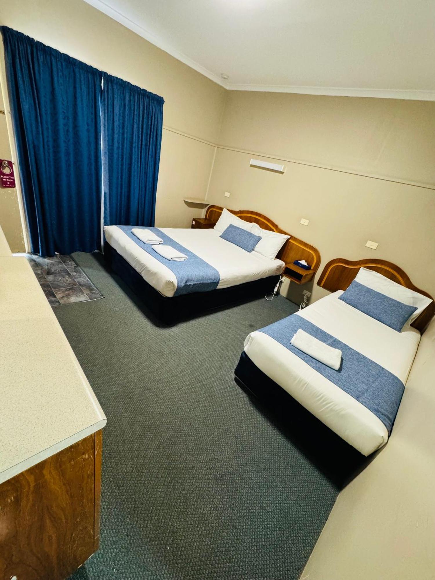 ווסט וויאלונג Ardeanal Motel מראה חיצוני תמונה