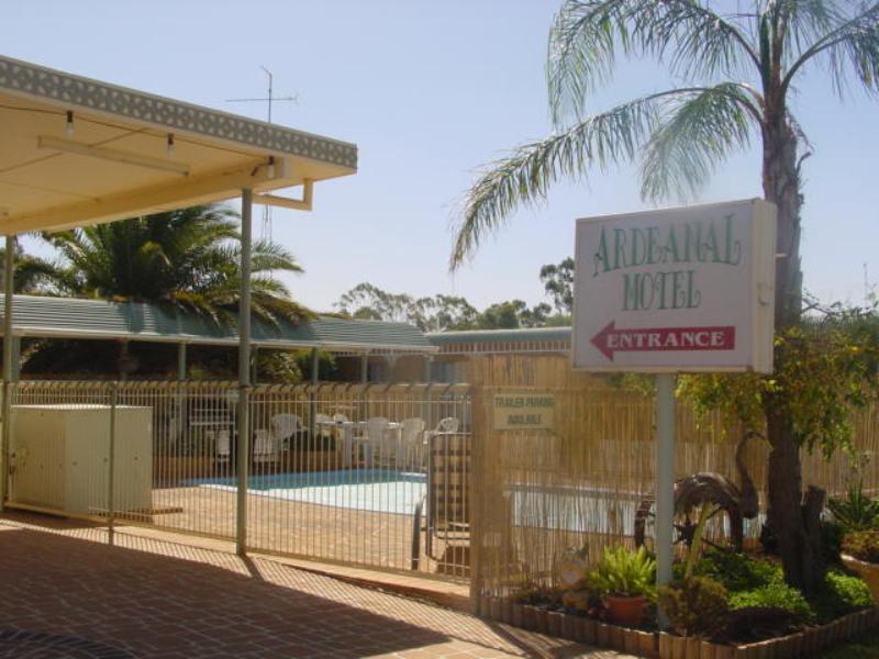 ווסט וויאלונג Ardeanal Motel מראה חיצוני תמונה