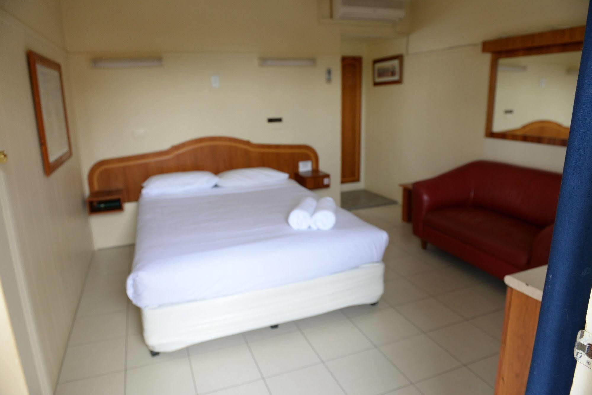 ווסט וויאלונג Ardeanal Motel מראה חיצוני תמונה